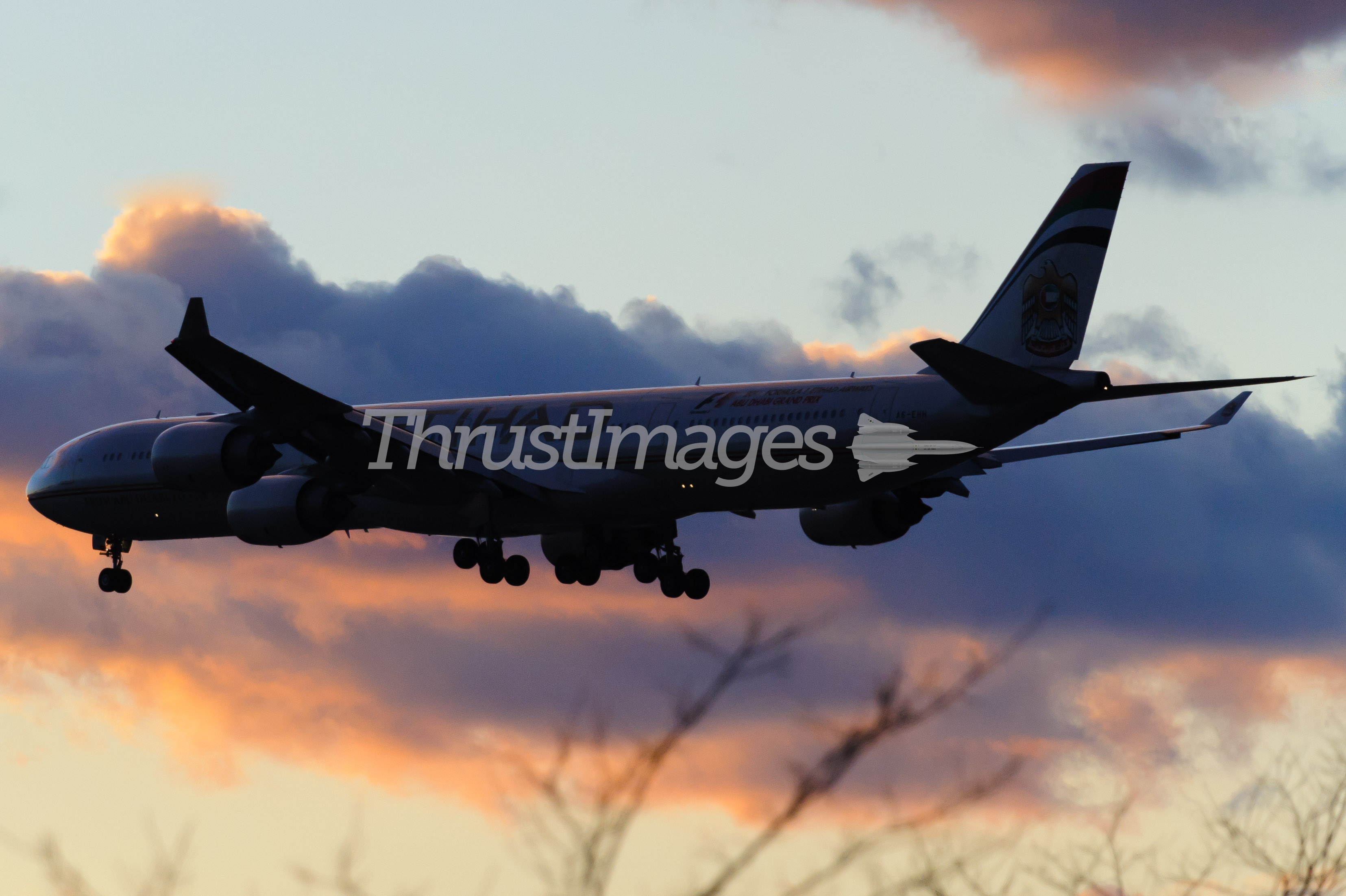 Airbus A340-642X A6-EHH (cn 870)